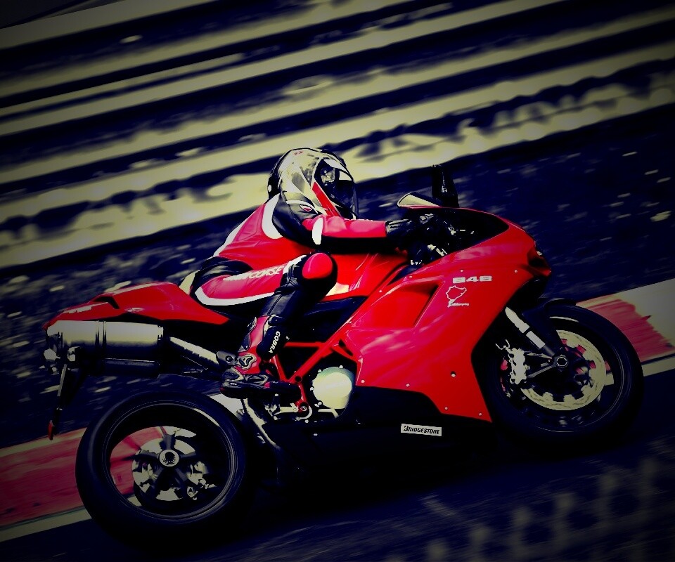 Красный мотоцикл обои