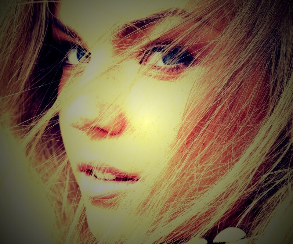 Завораживающий взгляд обои