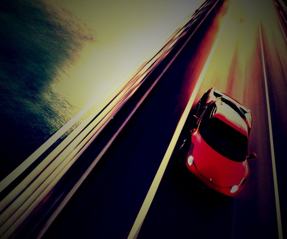 Суперкар на трассе обои