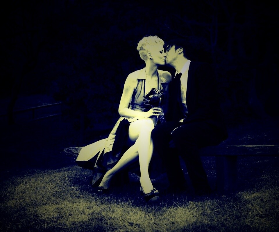 Поцелуй обои