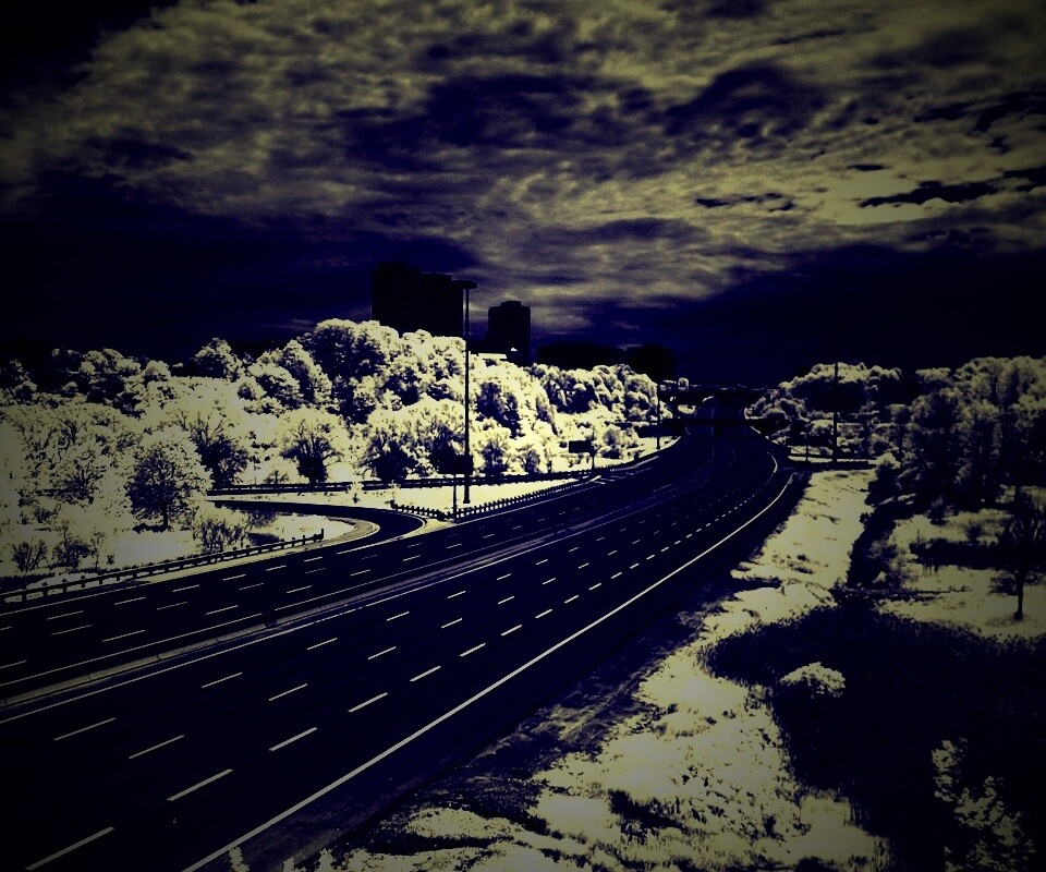 Черно-белое шоссе обои