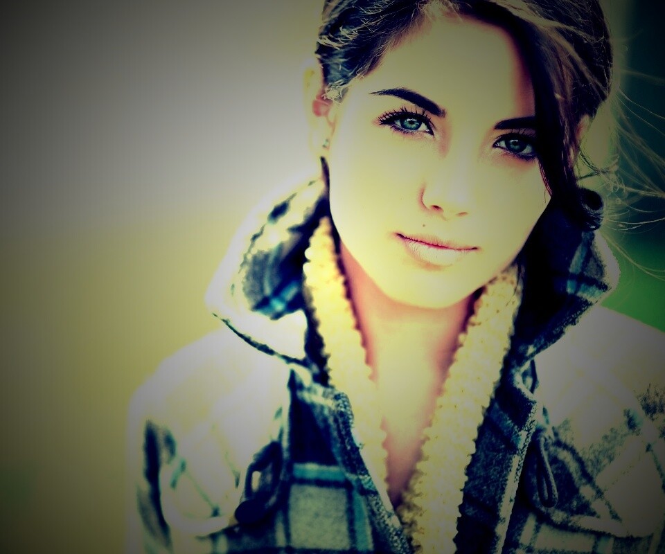 Красивая молодая девушка обои