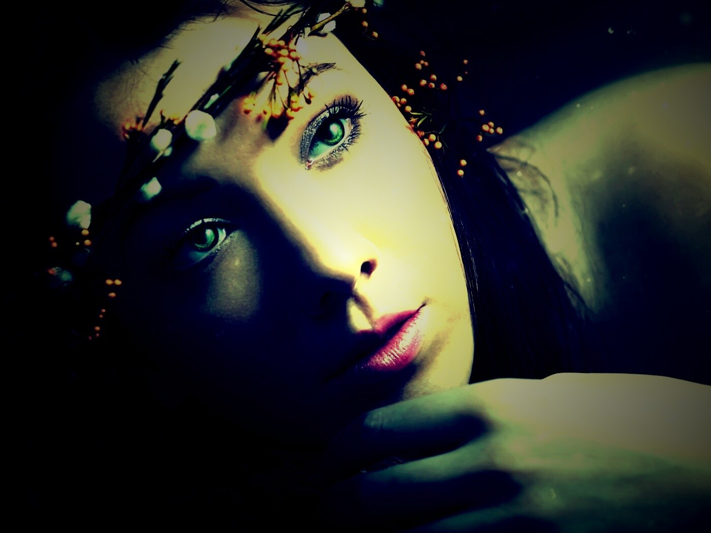 Девушка в венке обои