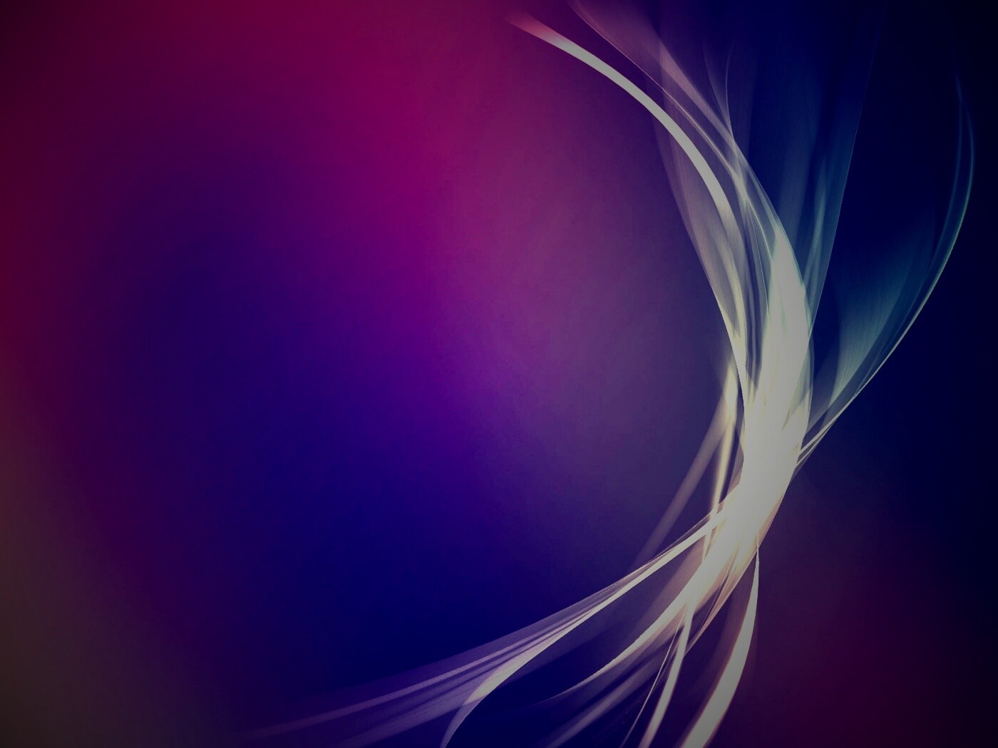 Прозрачный поток на сиреневом фоне обои