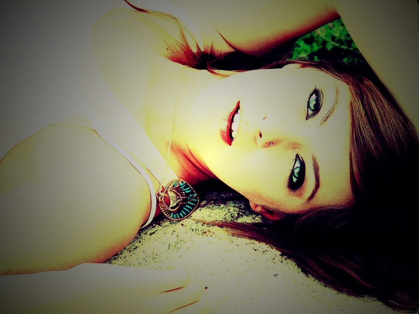 Глаза цвета моря обои