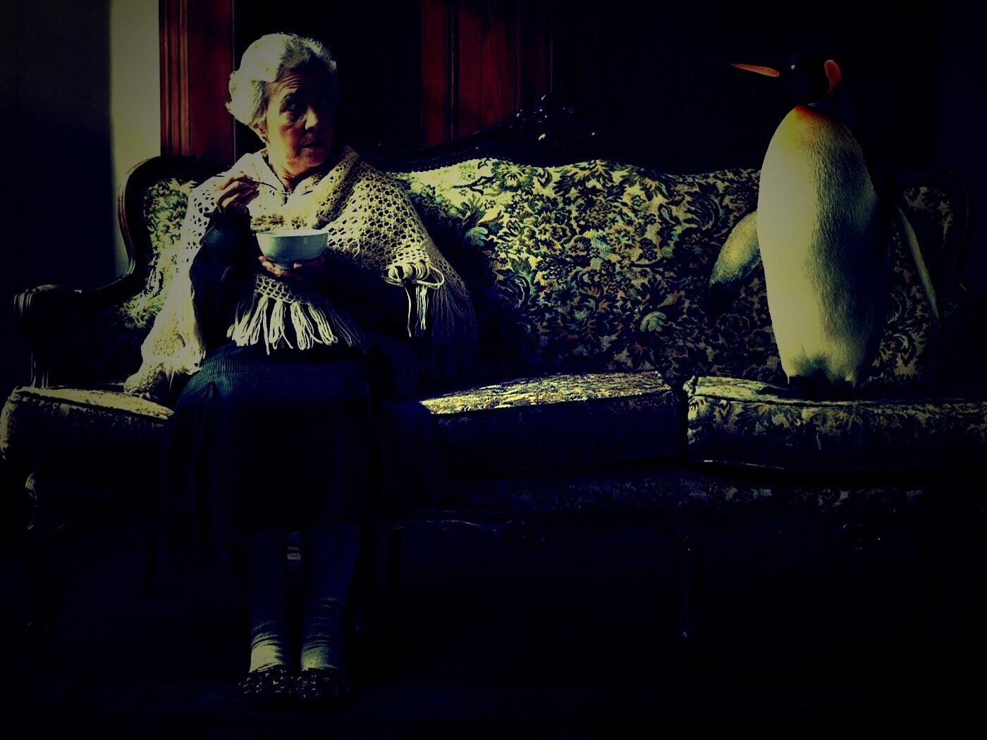 Соседи по дивану обои