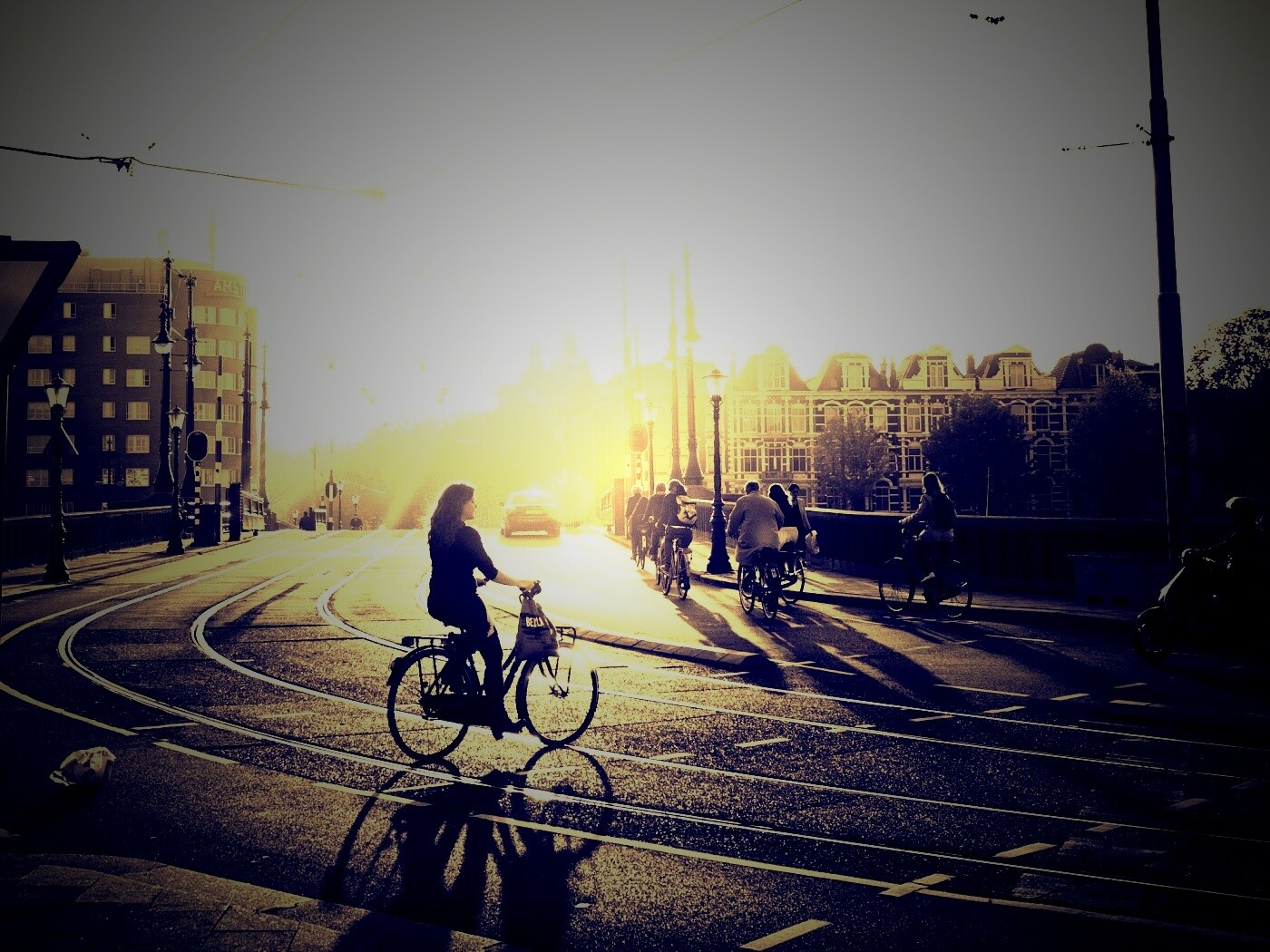 Утро в европейском городе обои