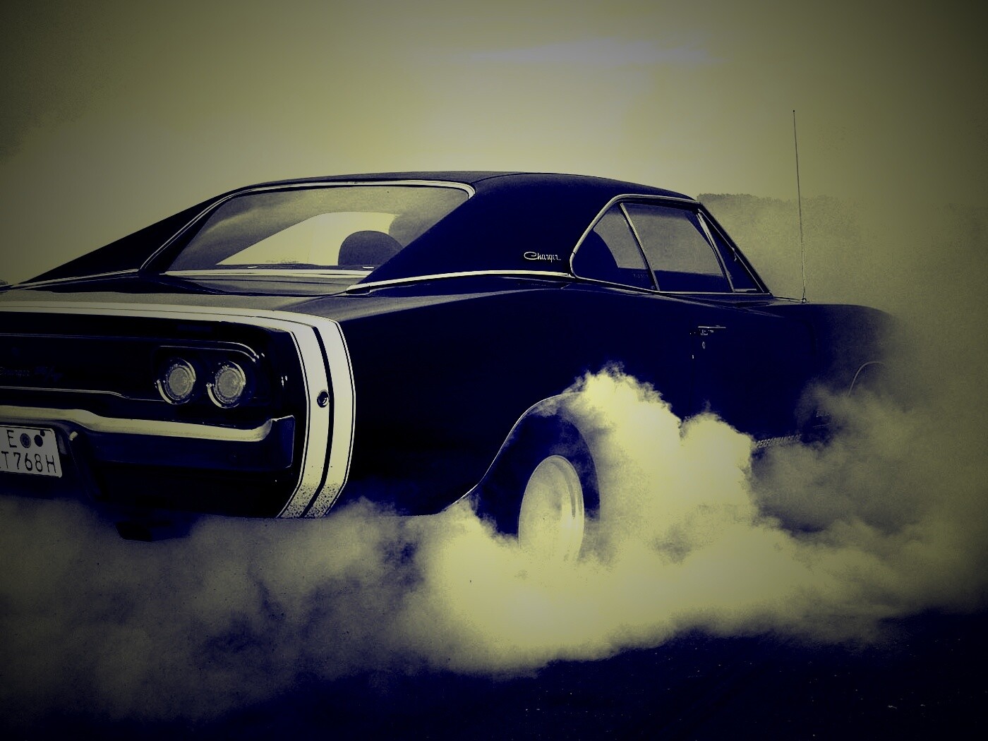 Додж Чарджер жжет резину обои