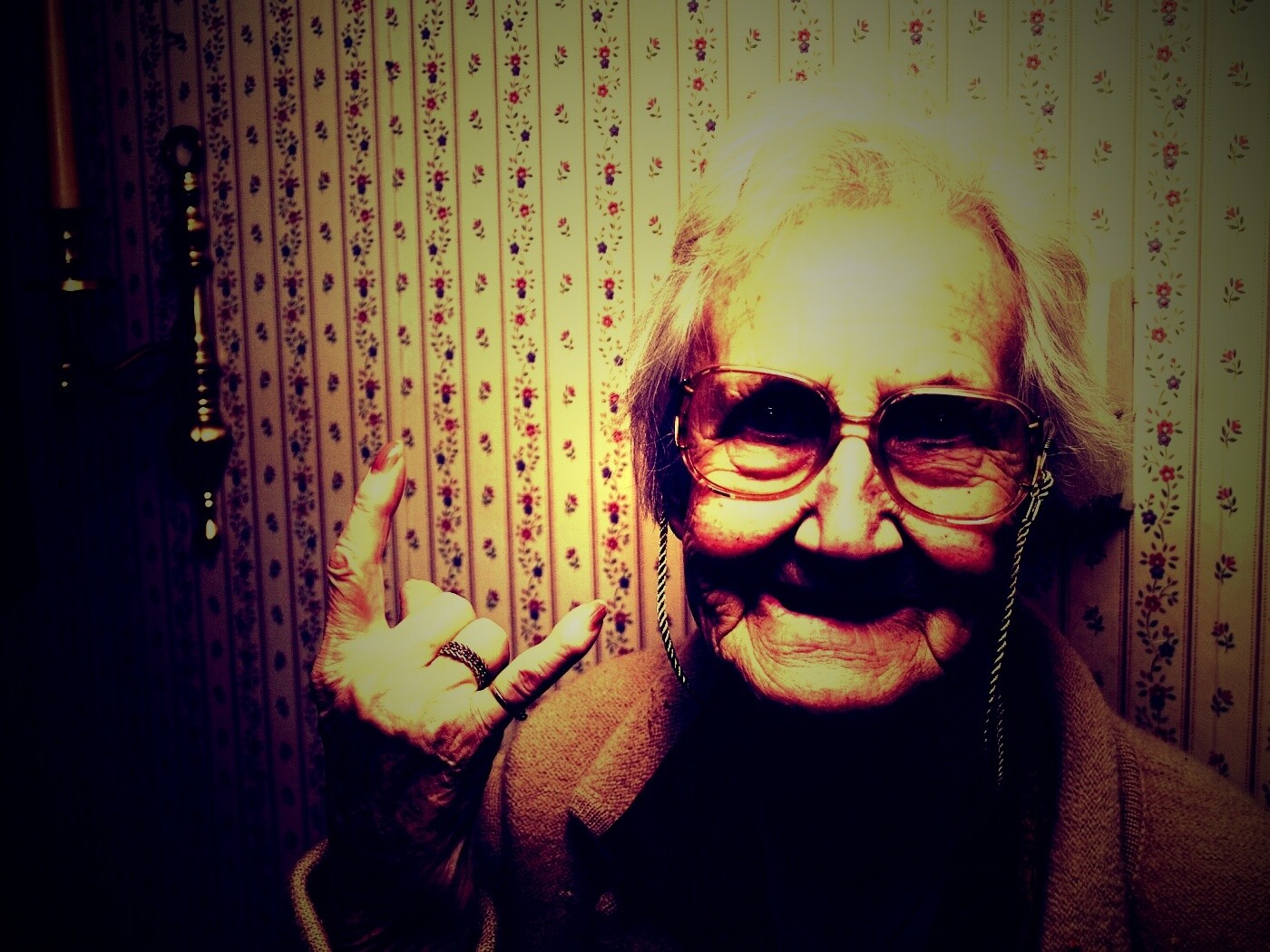 Чумовая бабуся обои