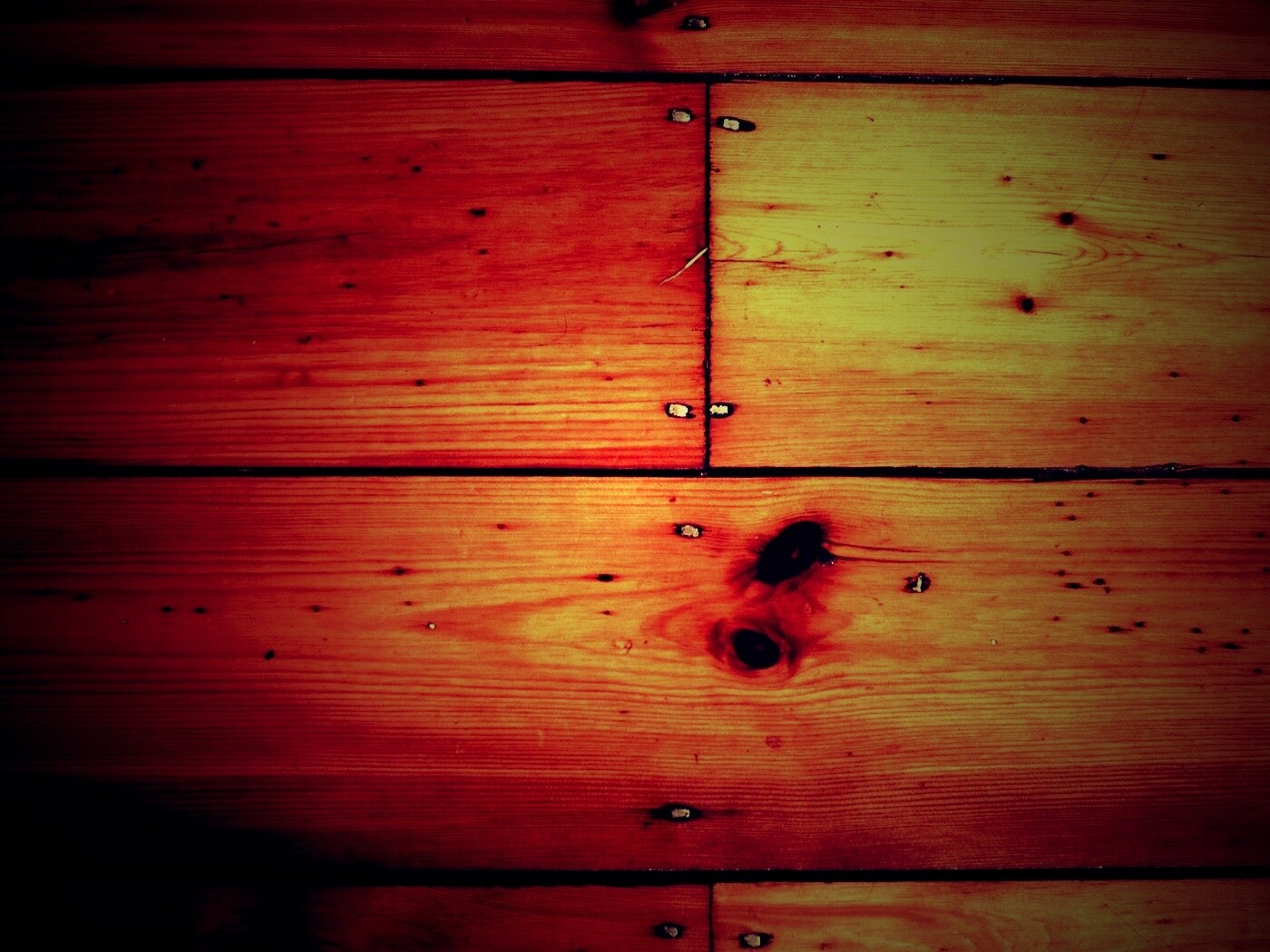 Доски с гвоздями обои