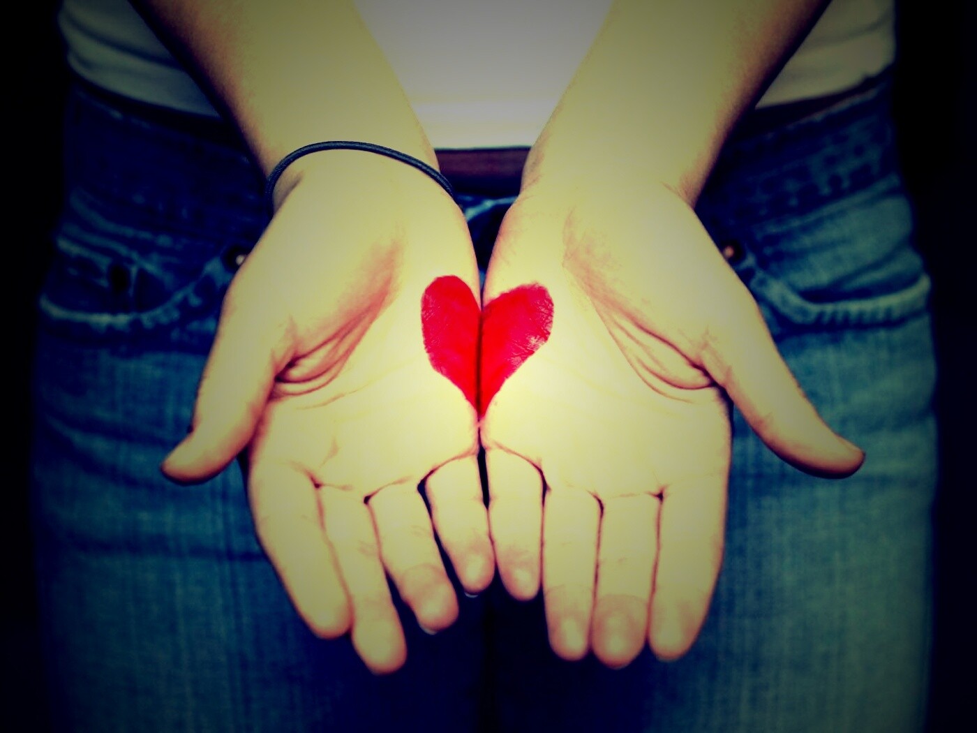 Нарисованное сердце обои