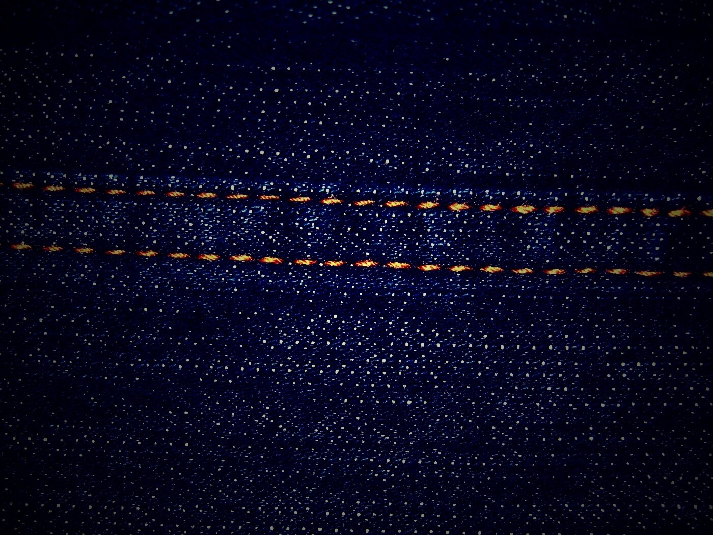 Темная джинсовая ткань со строчкой обои