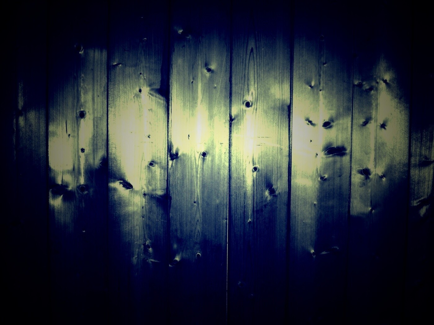 Глянцевые серые доски обои