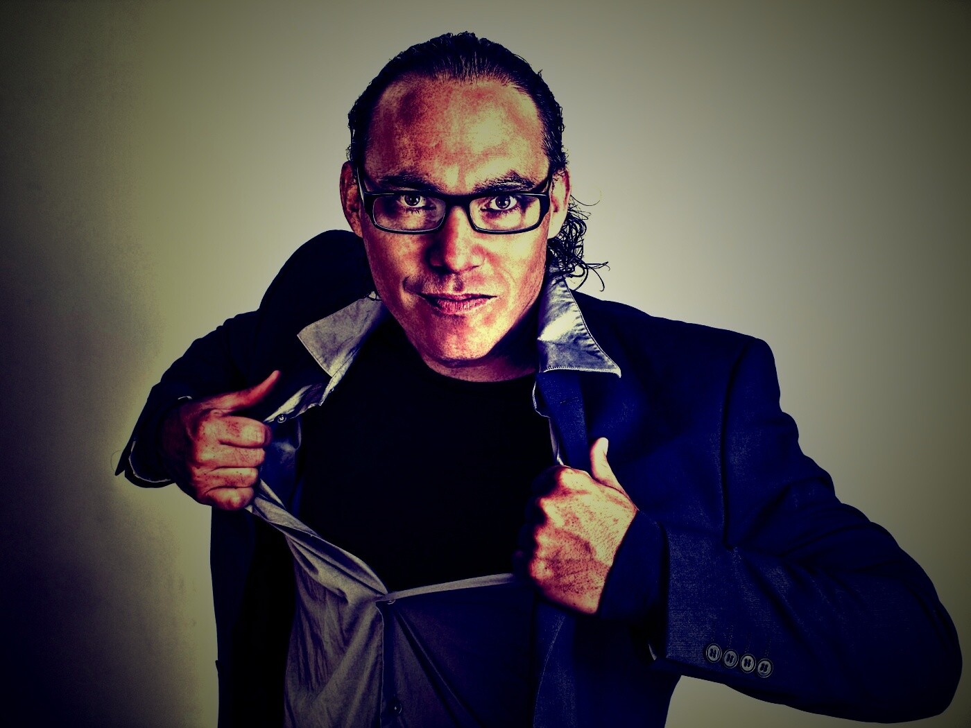 Спешит на помощь обои