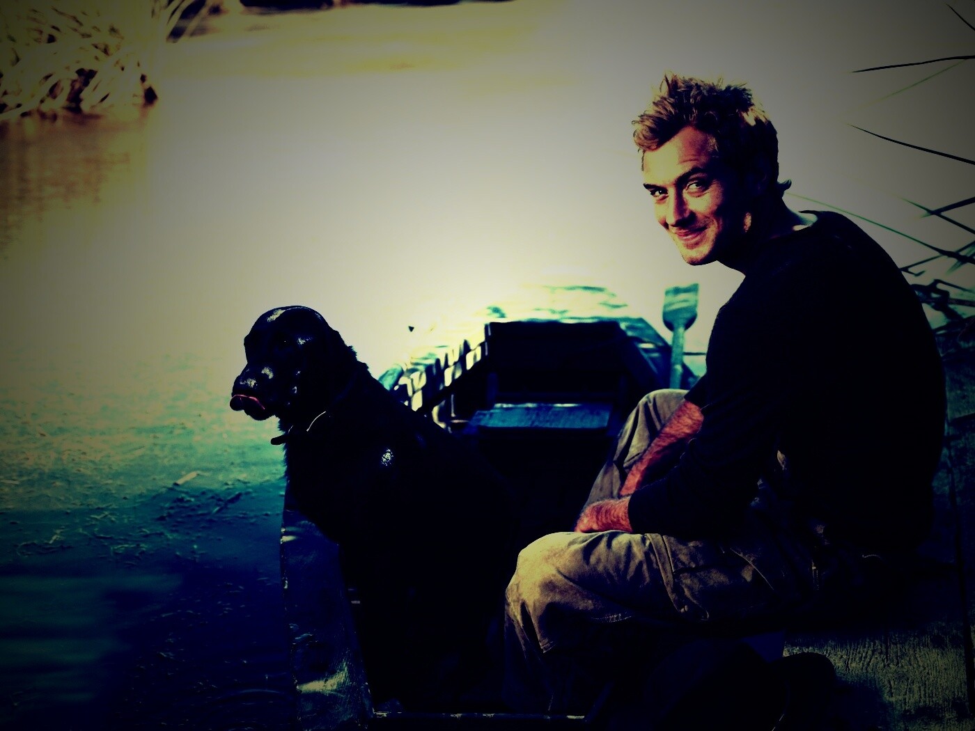 Джуд Лоу на лодке обои