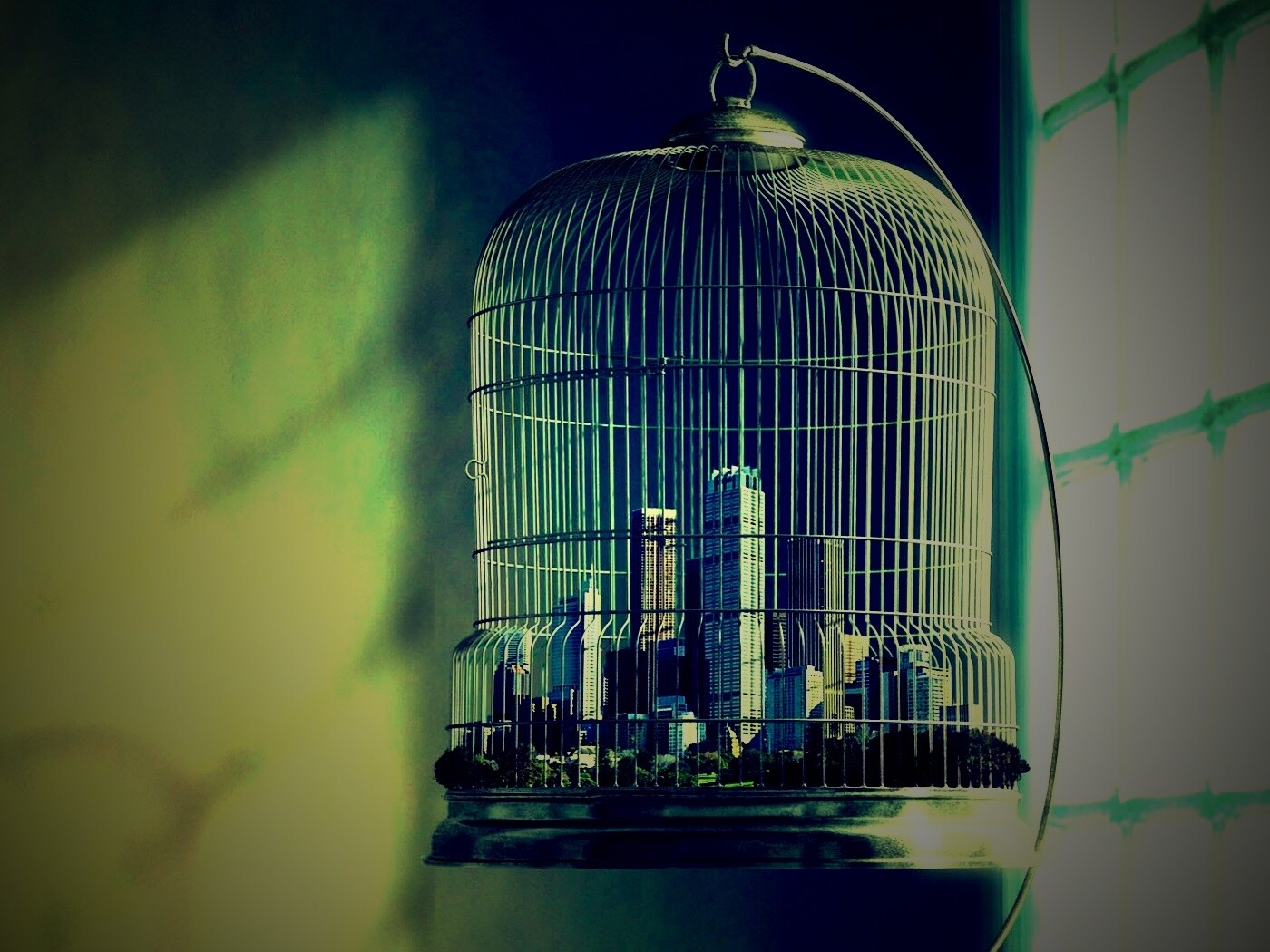 Город в клетке обои