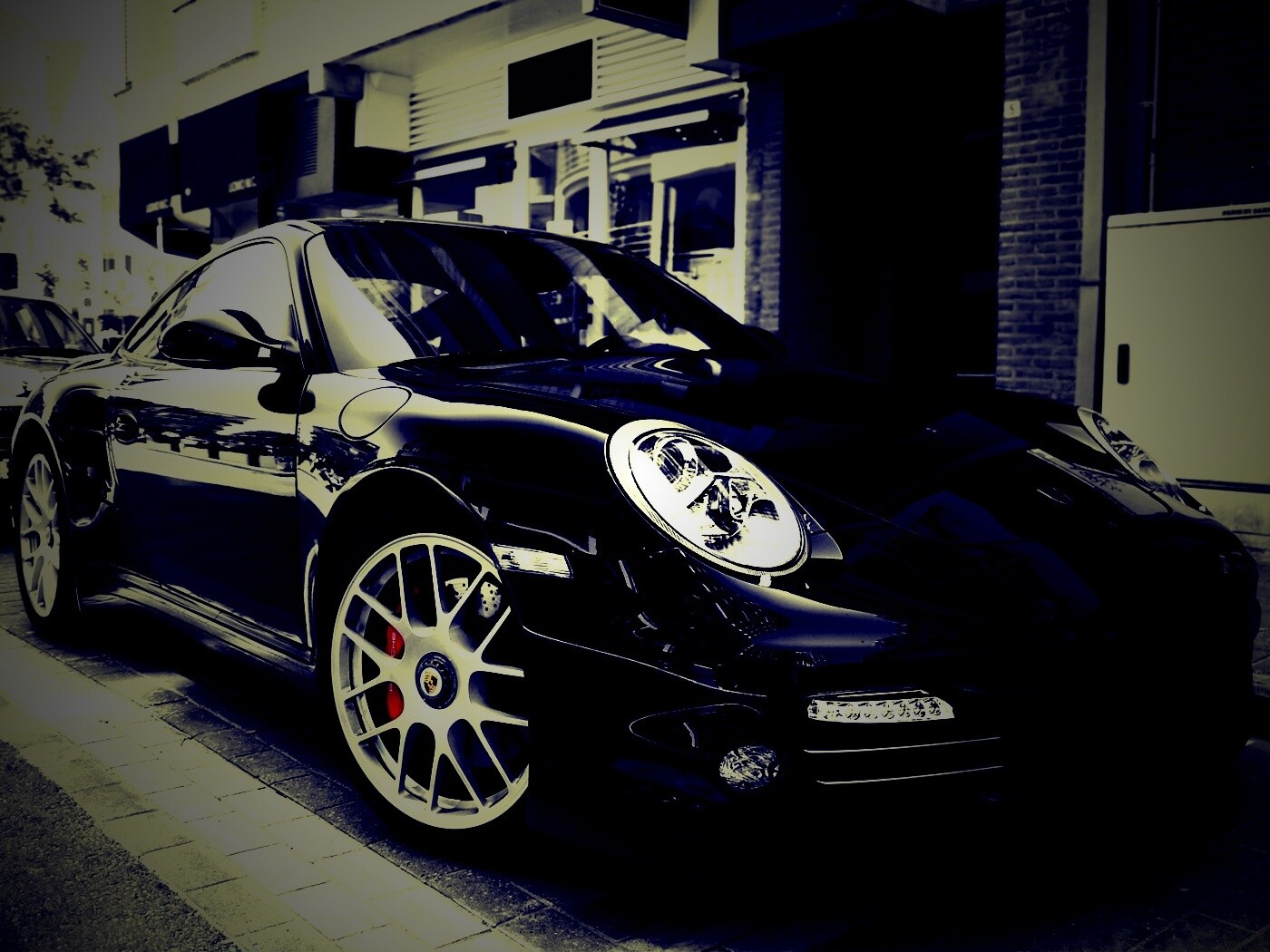 Чёрно-белое фото Porsche обои