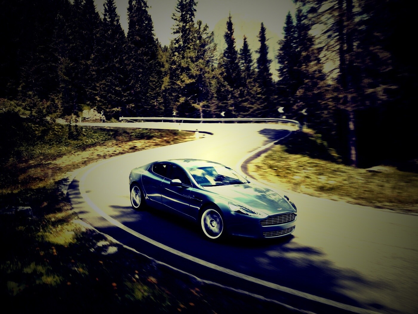 Астон мартин на лесной дороге обои