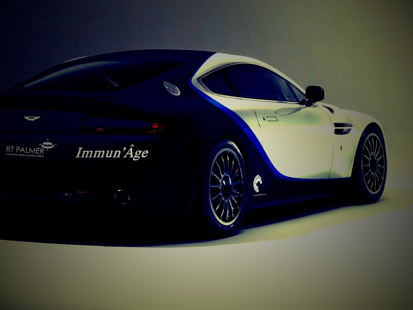 Астон Мартин обои