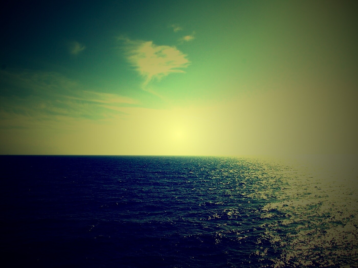 Бескрайнее море обои