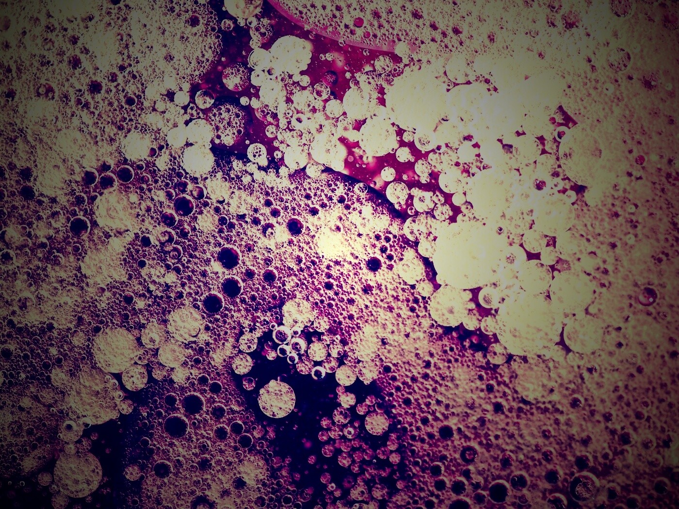 Реакция Вассермана в фиолетовых тонах обои