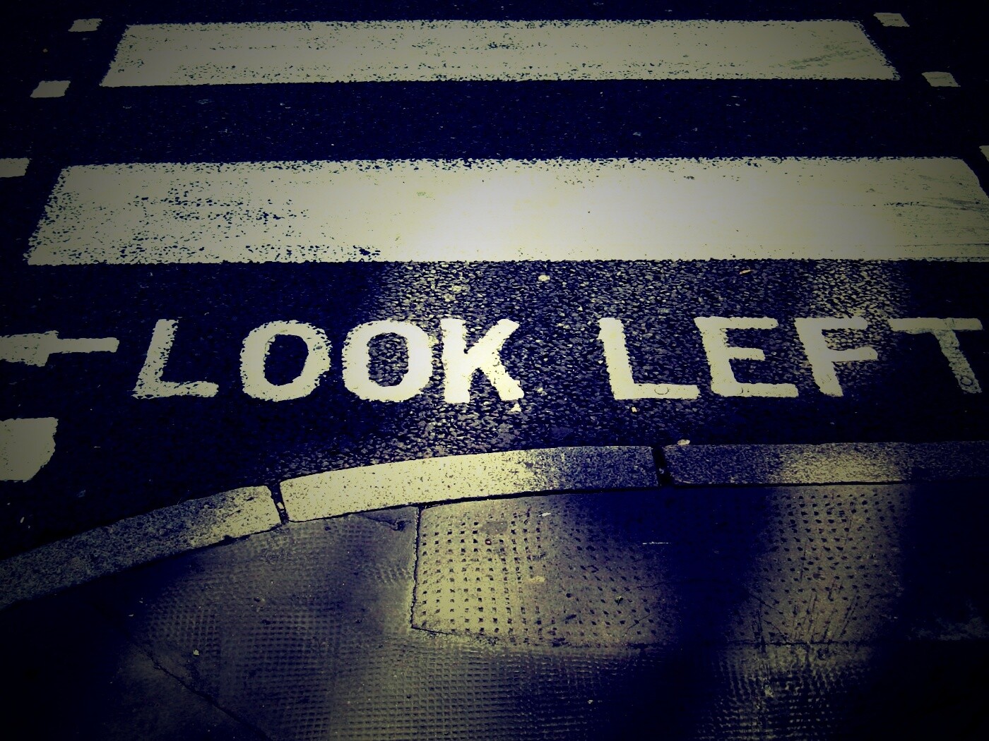 Посмотрите налево обои