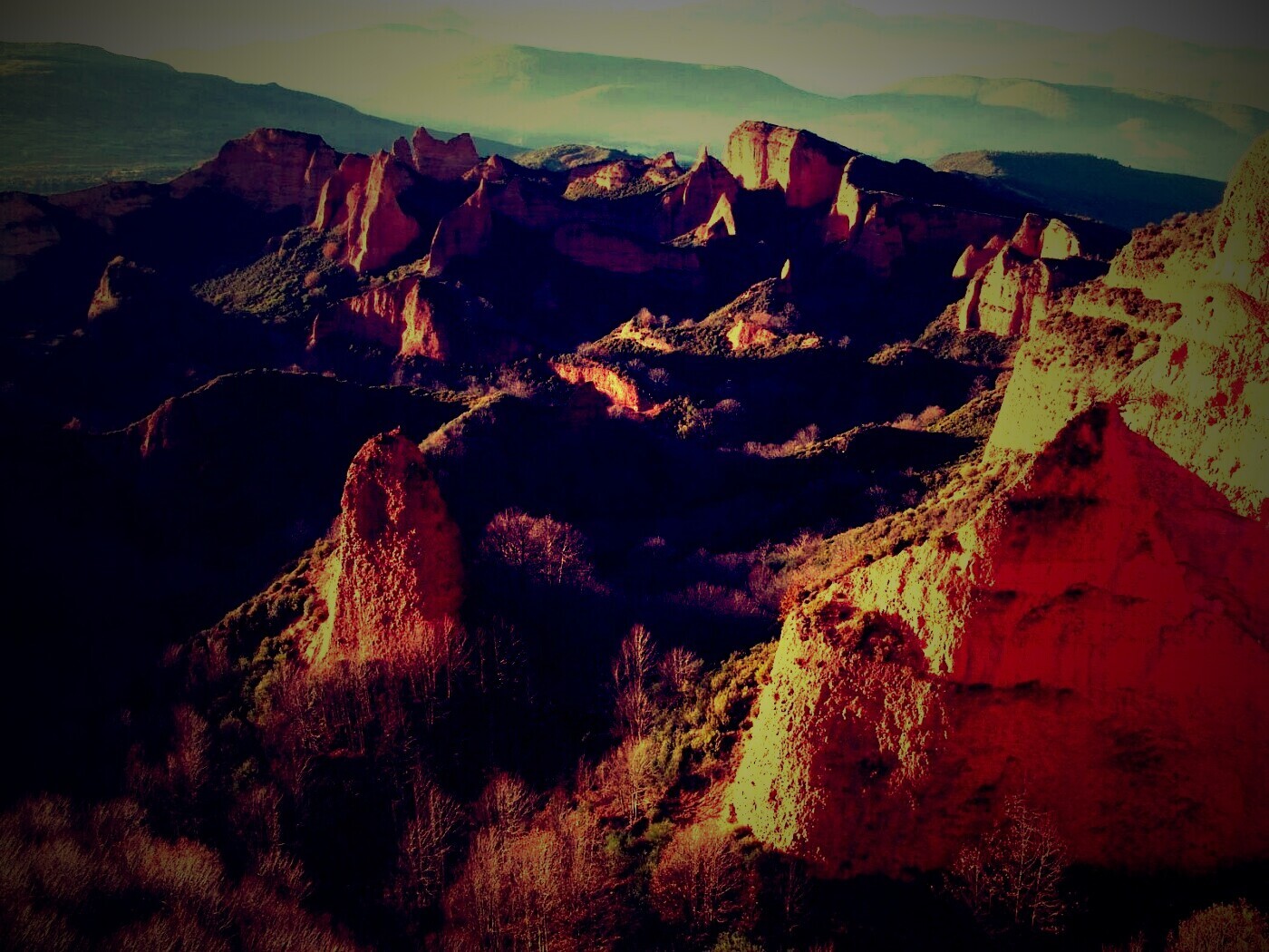 Скалы на рассвете обои