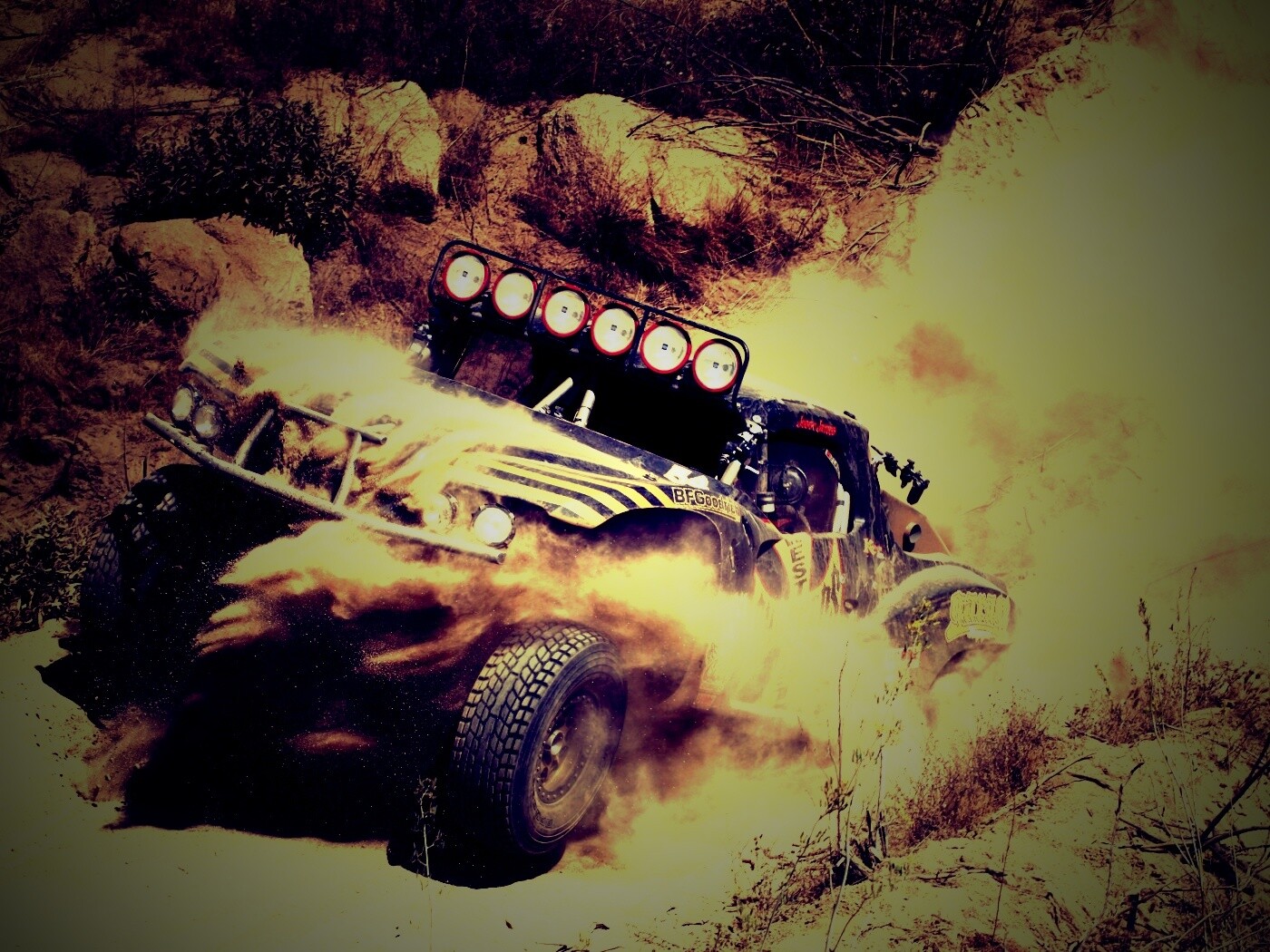 Раллийный внедорожник обои