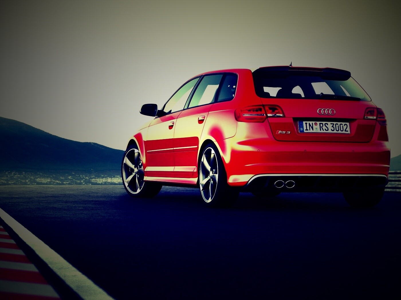 Audi модели RS3 сзади обои