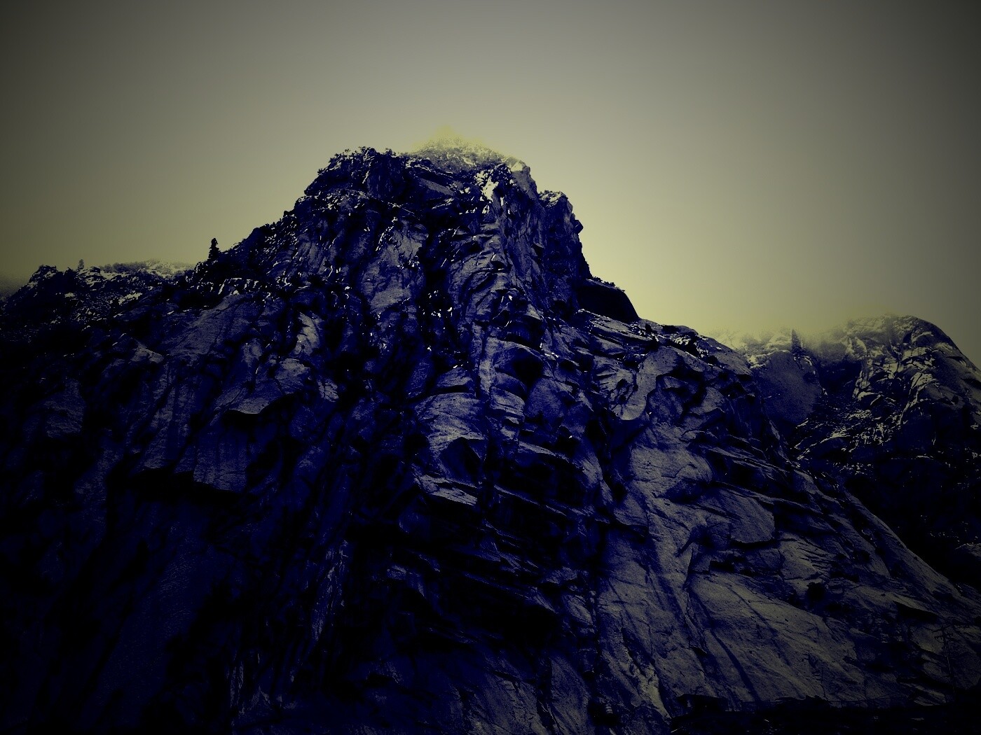 Отвесная скала обои