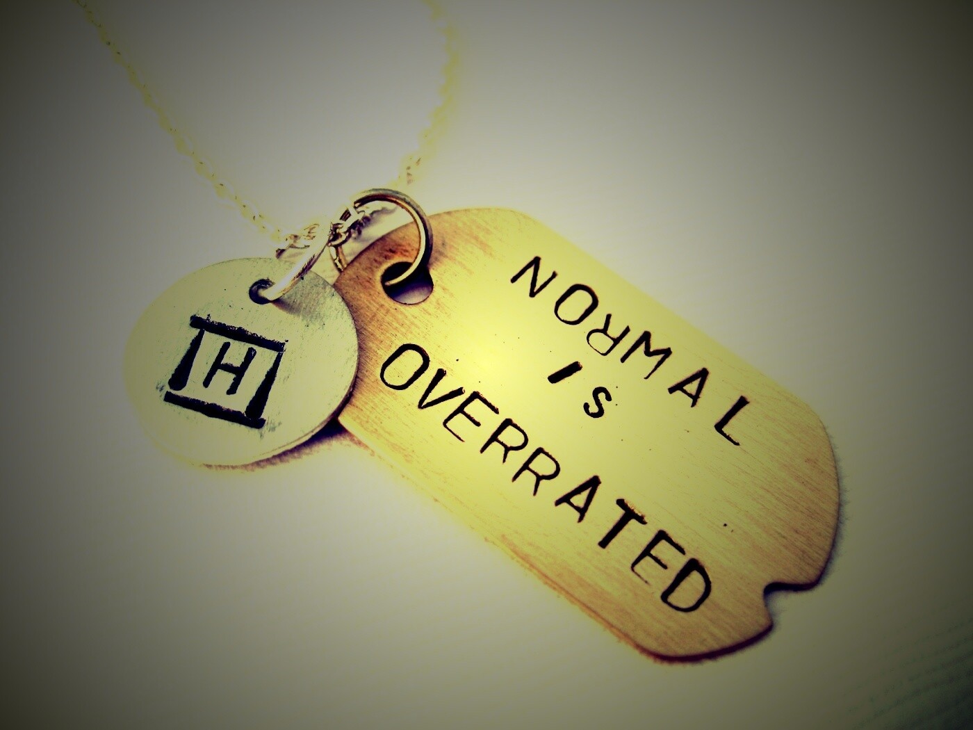 Нормальность переоценена обои