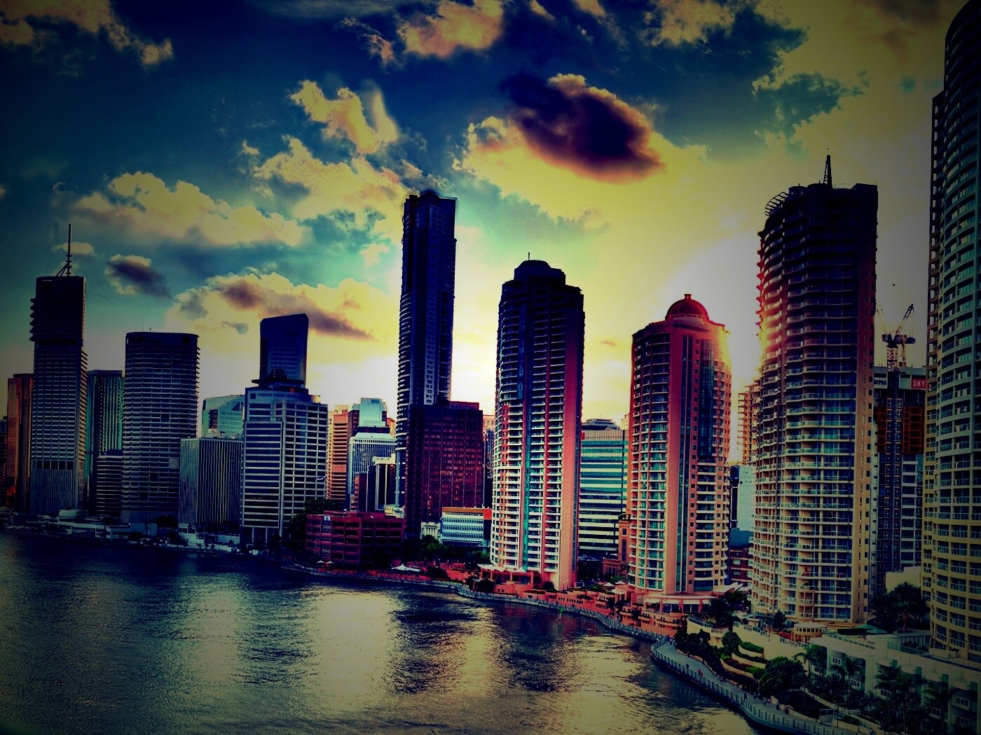 Город на берегу обои