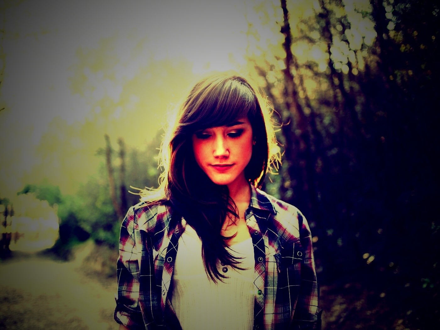 Девушка в парке обои