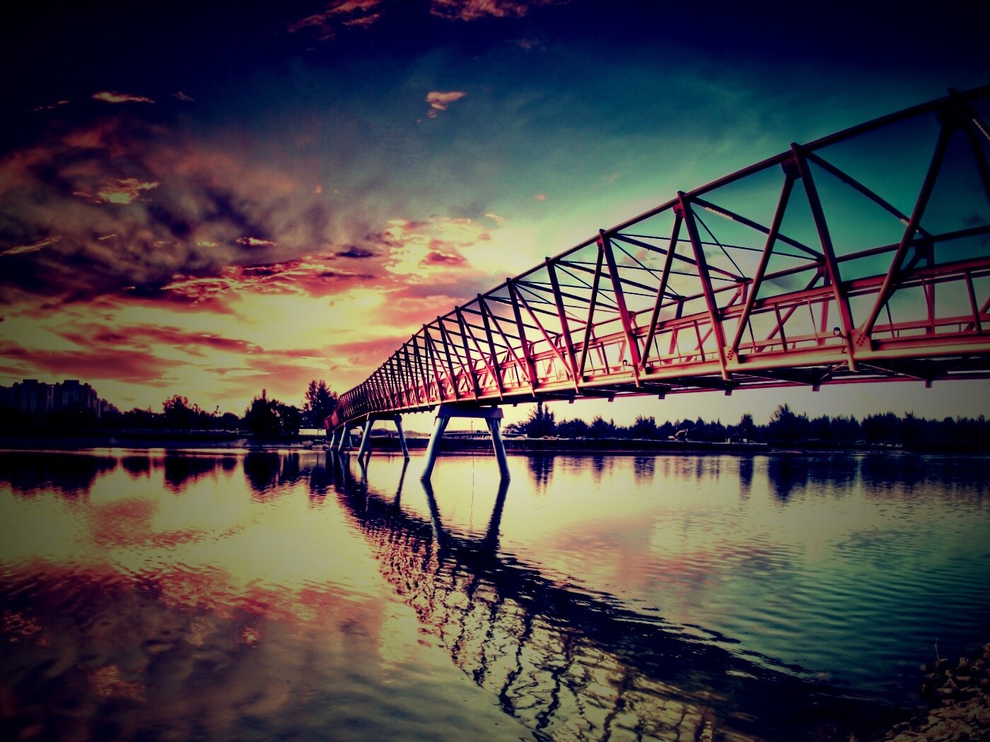 Мост через реку обои