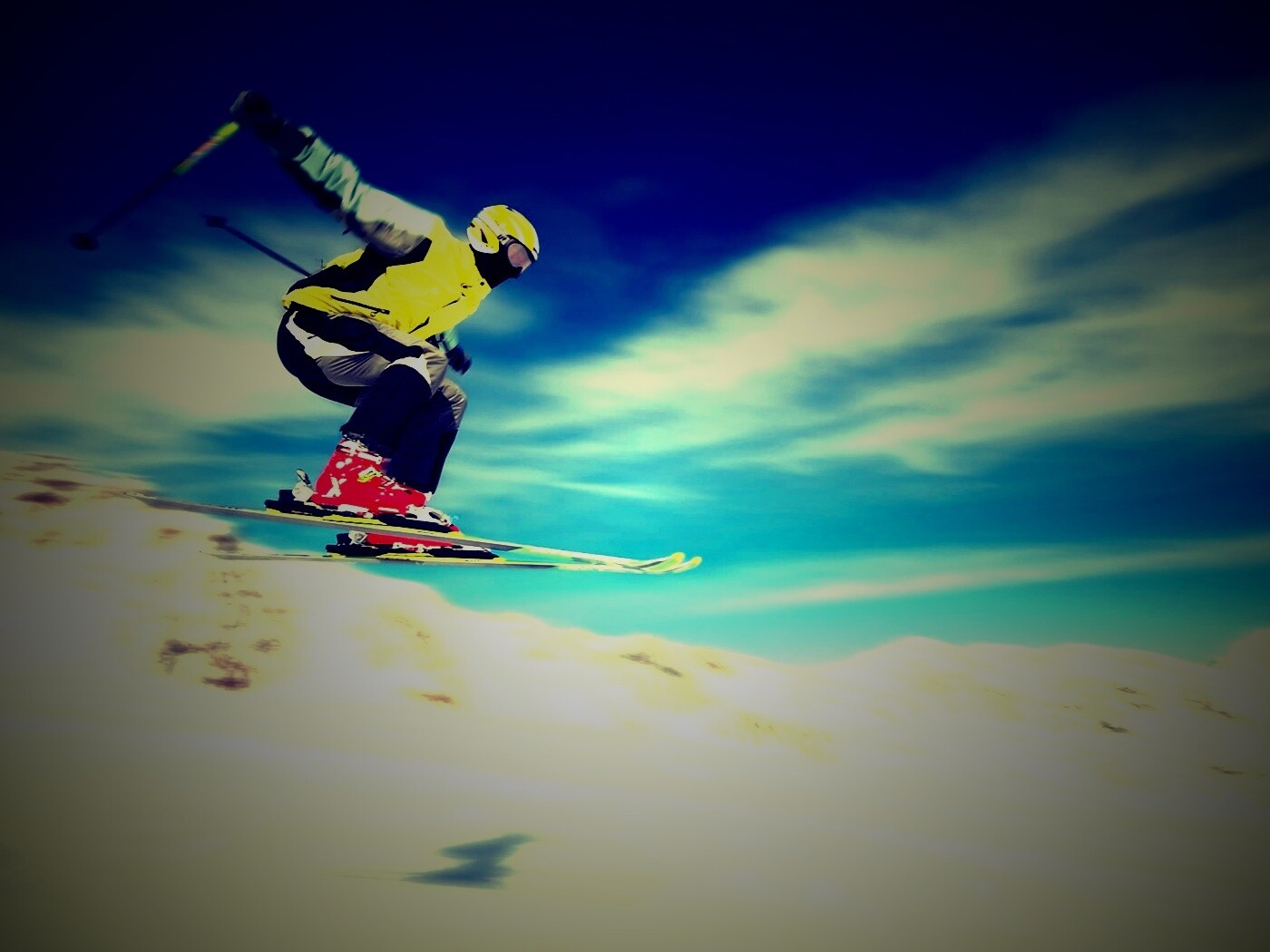 Лыжник в прыжке обои