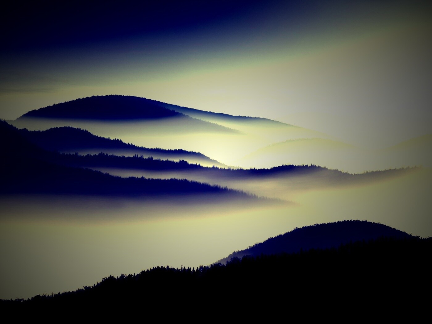 Туманные горы обои