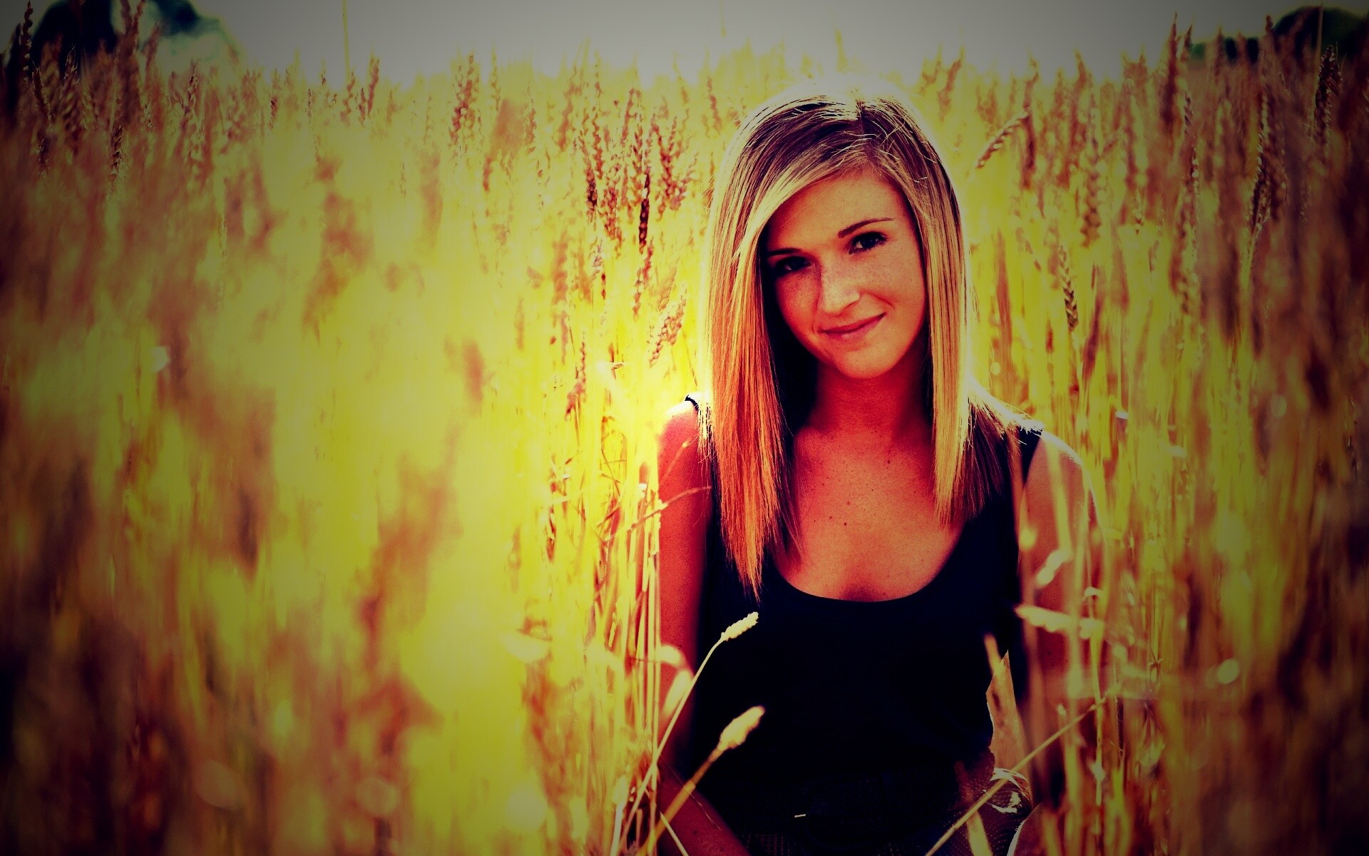 Девушка во ржи обои