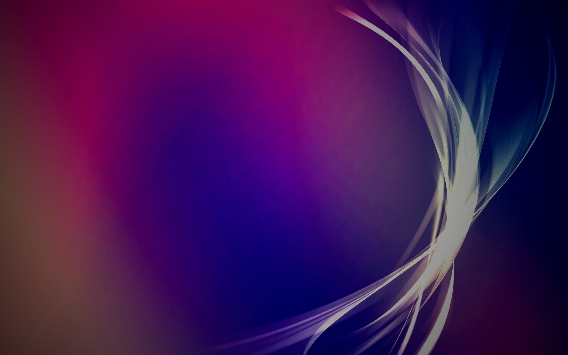 Прозрачный поток на сиреневом фоне обои