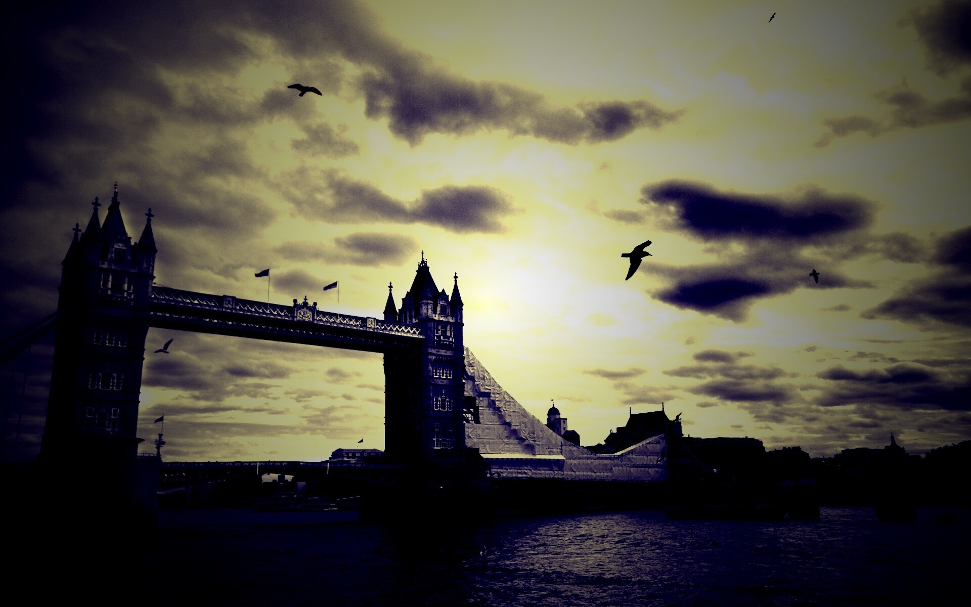 Tower Brigde на реконструкции обои