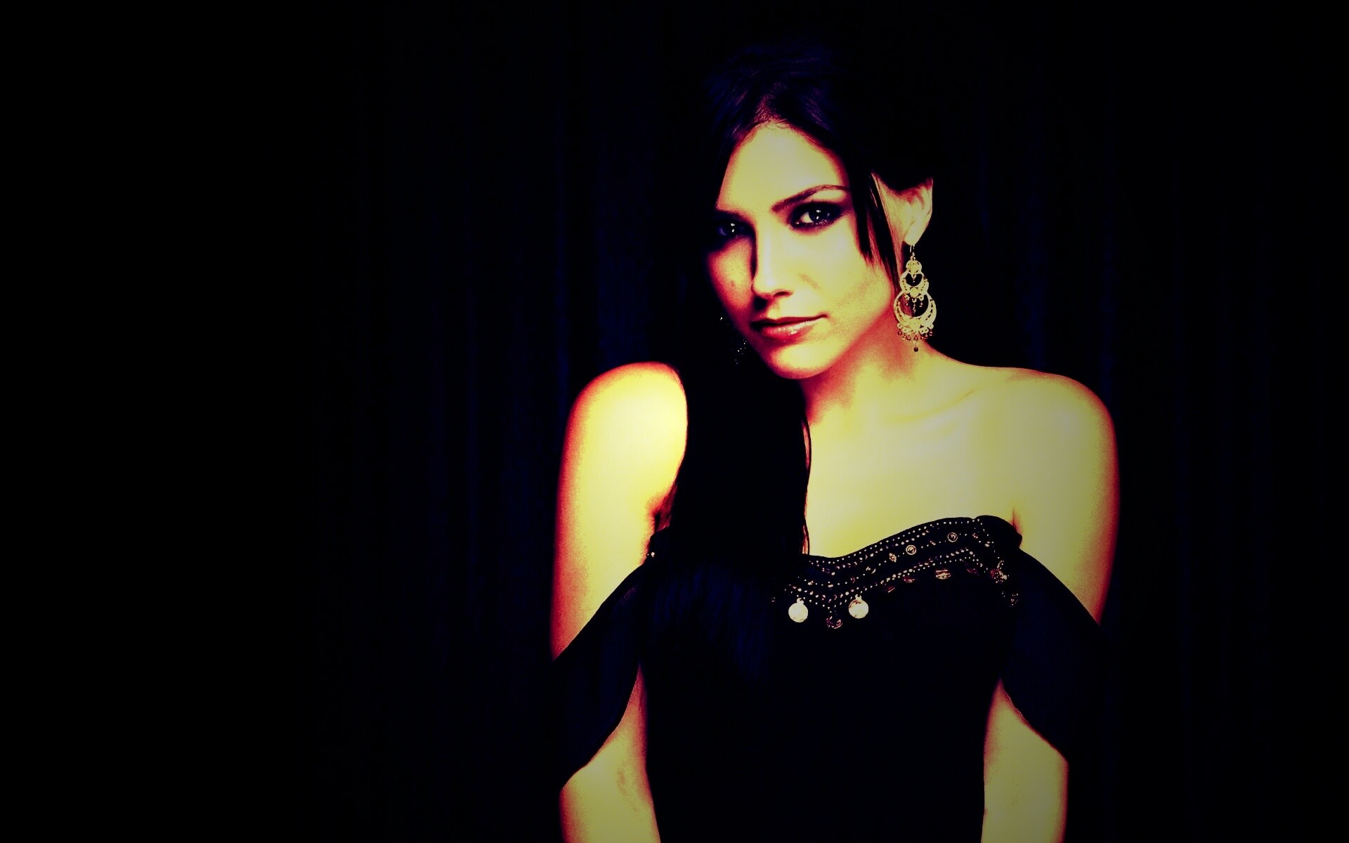 София Буш в черном платье обои