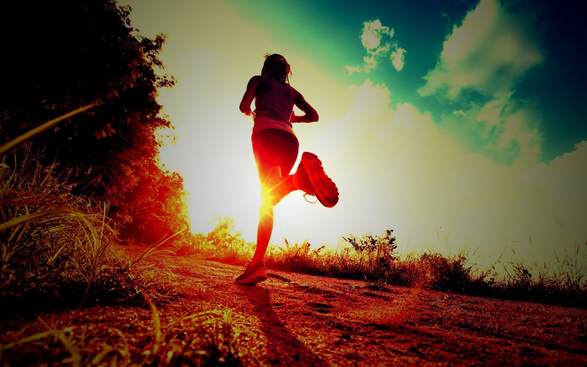 Девушка на пробежке обои