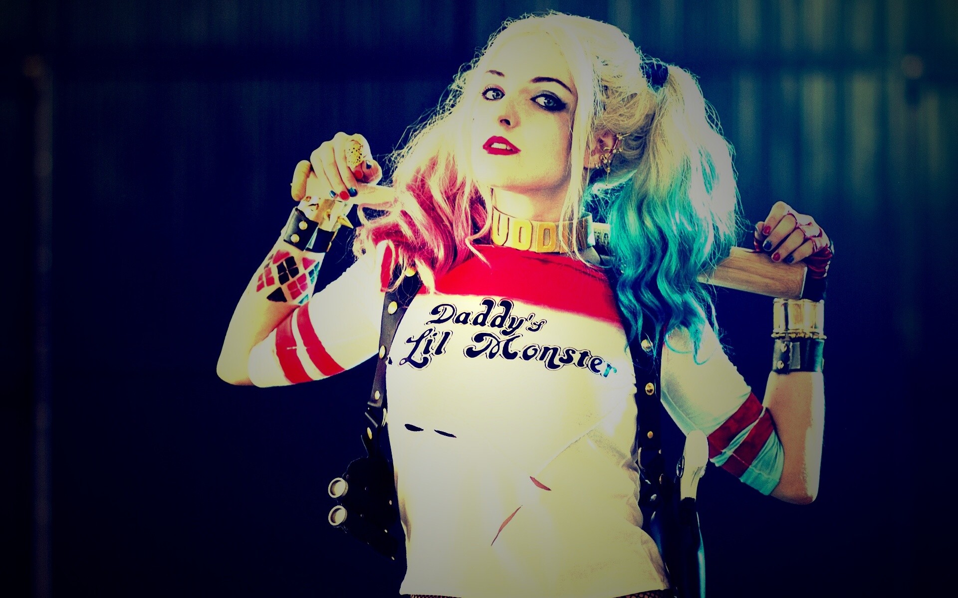 Daddy's lil monster обои