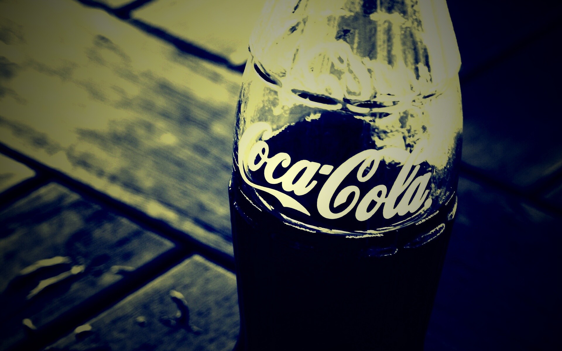 Бутылка Coca-Cola обои