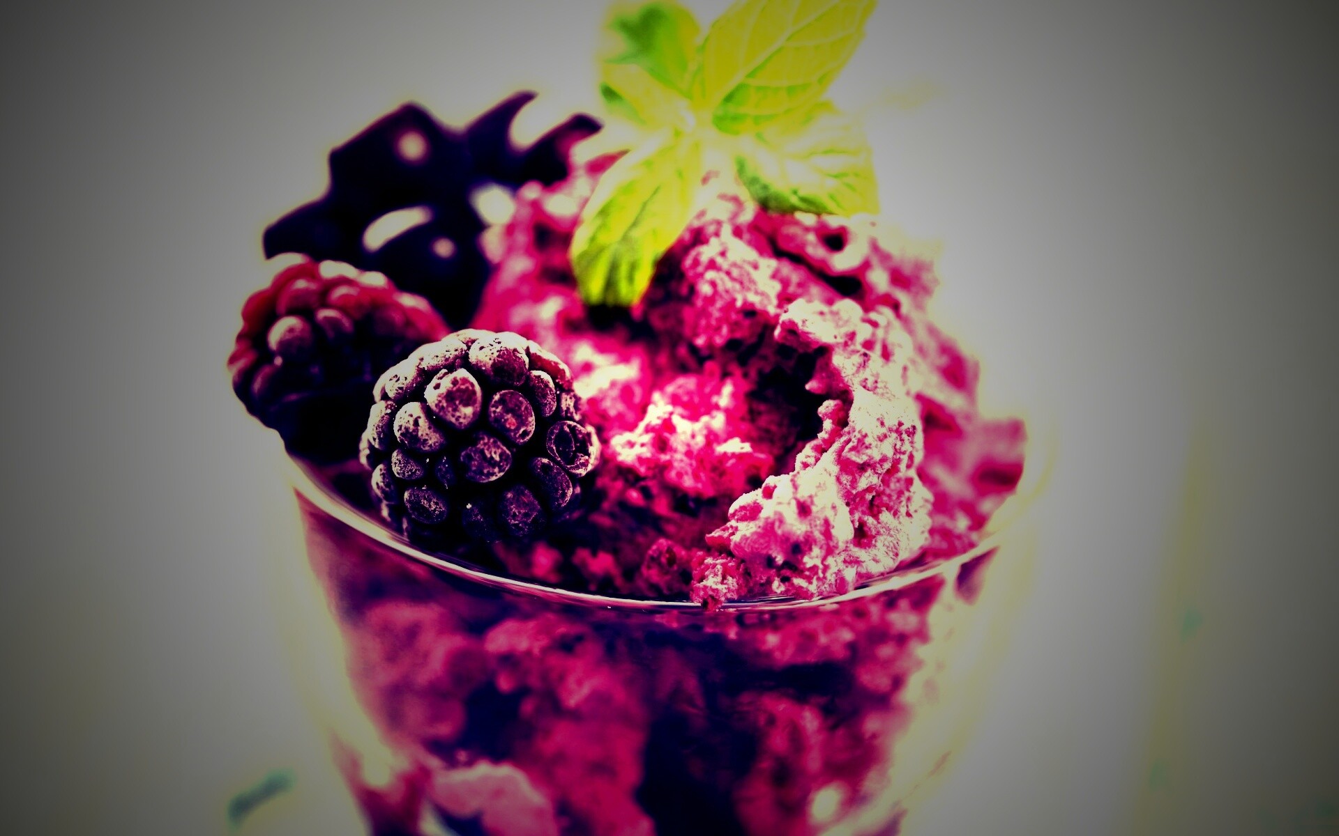 Ягодное мороженное обои