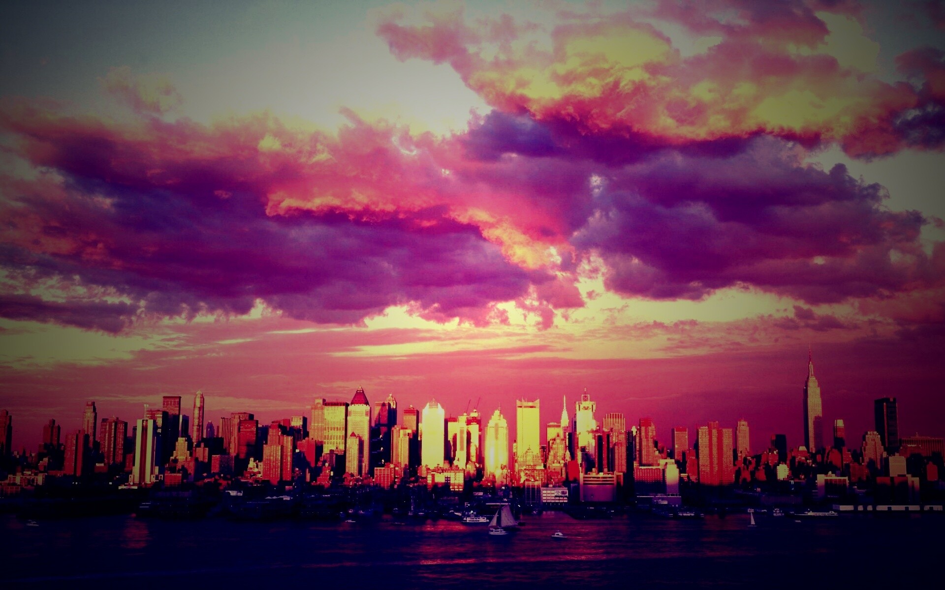 Панорама города на закате обои