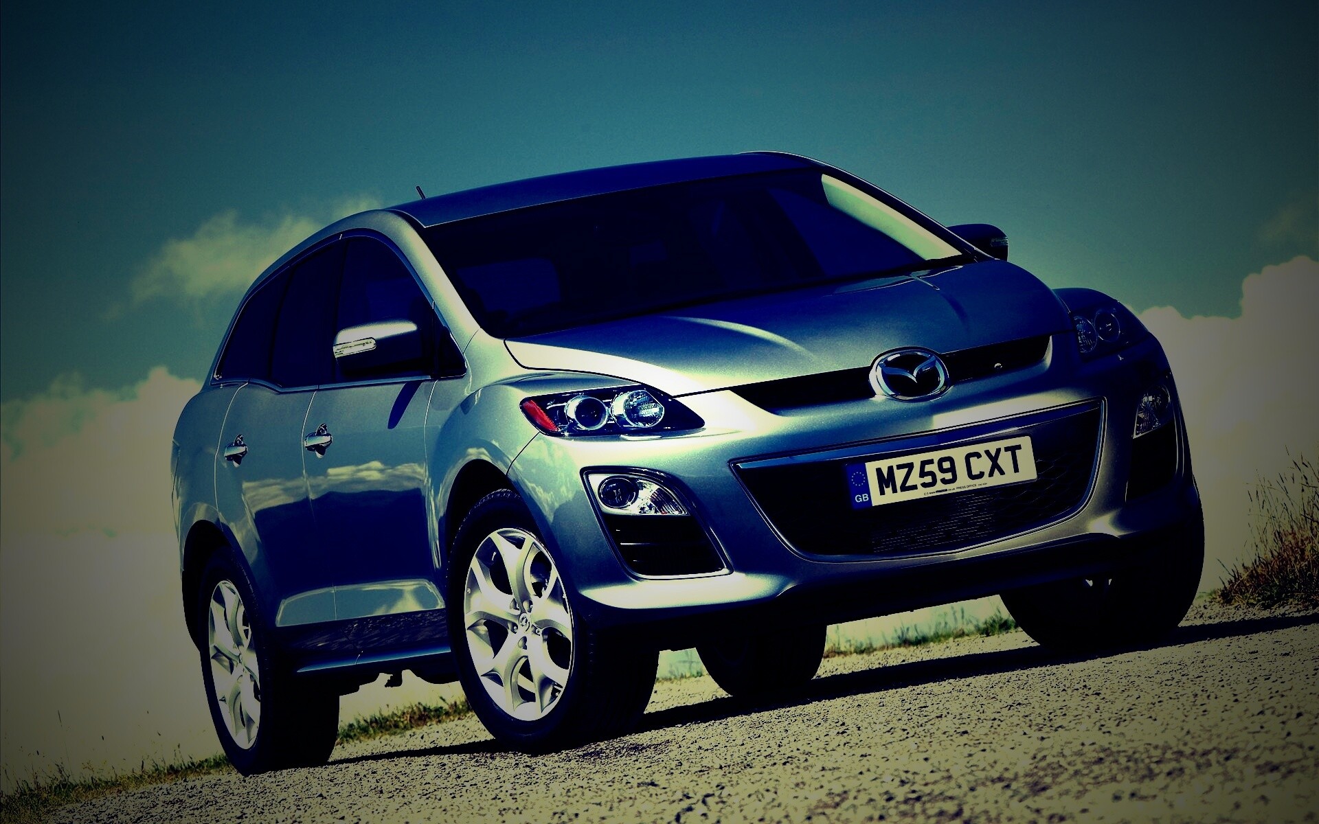 Кроссовер Mazda обои