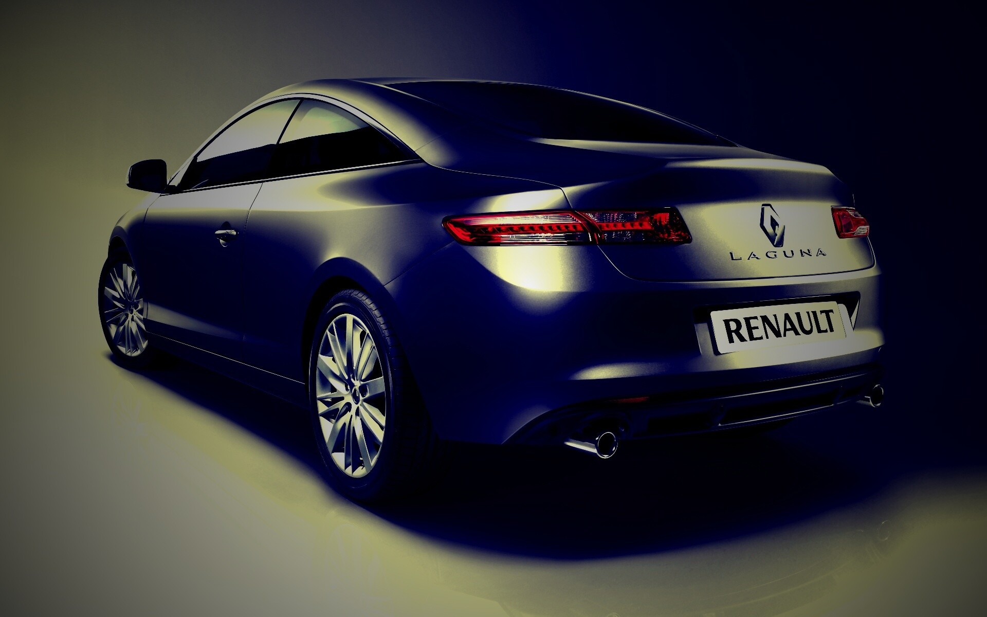 Рено Лагуна: вид сзади обои