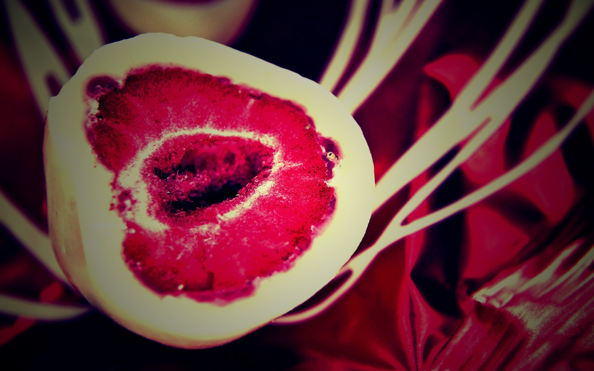 Клубника в белом шоколаде обои