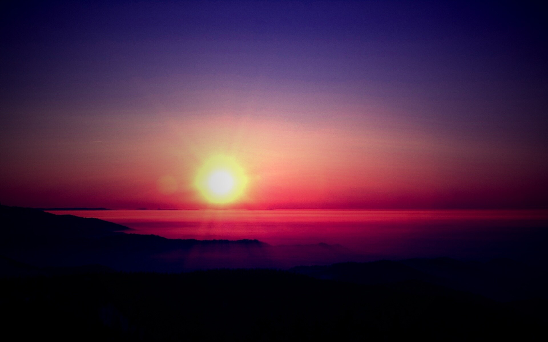 Восход солнца над лесом обои