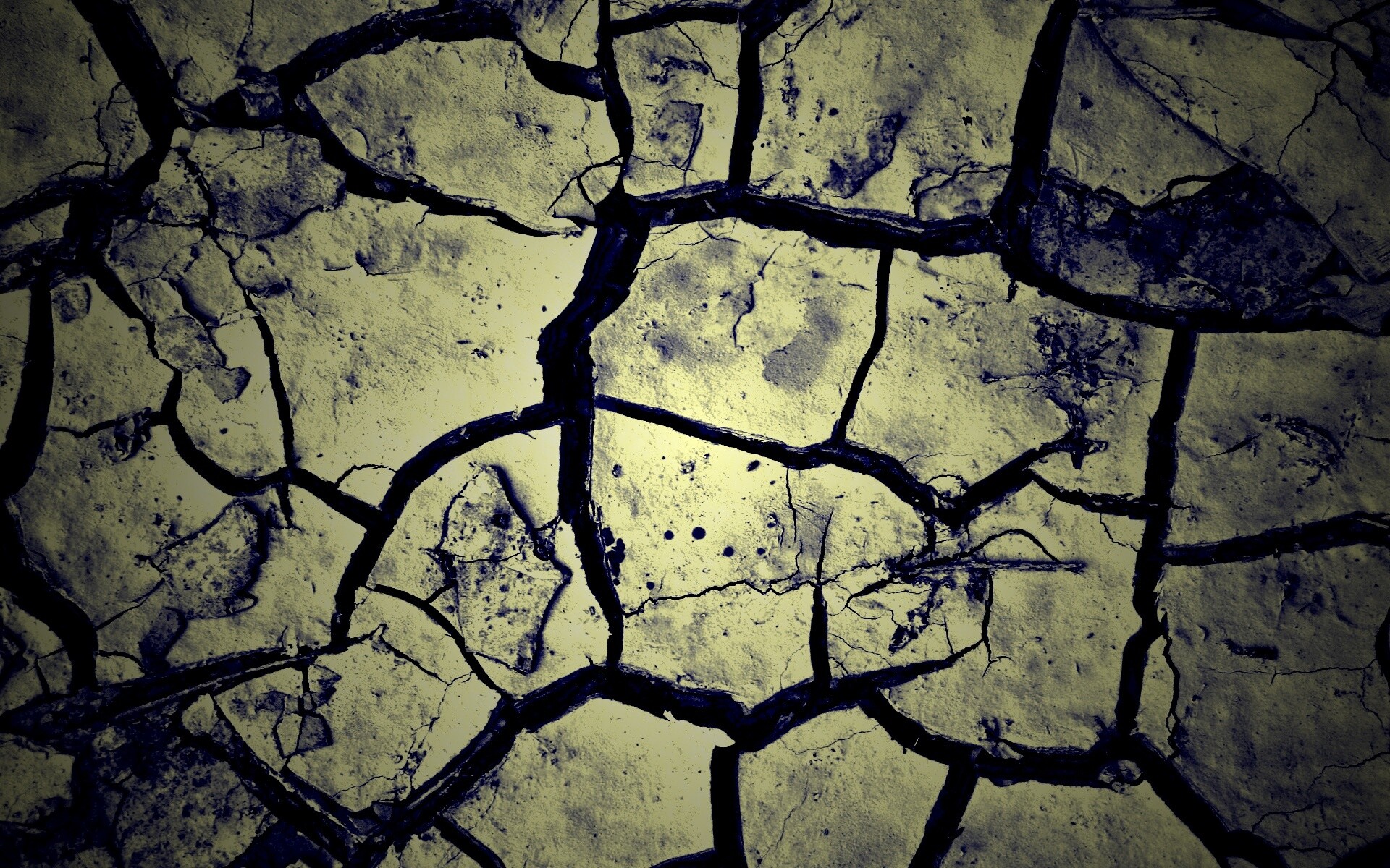 Сухая растрескавшаяся глина обои
